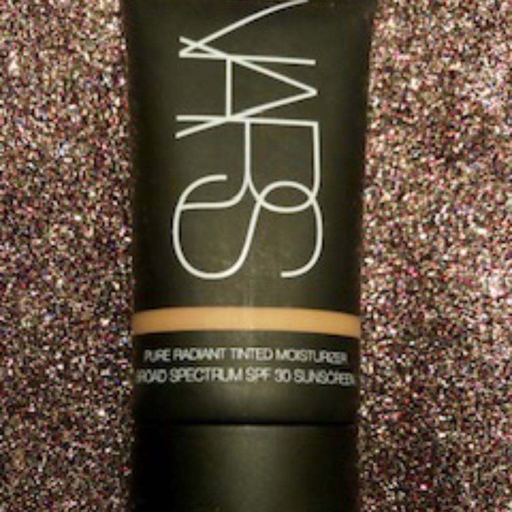 Nars pure radiant tinted moisturizer